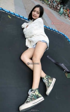 爱美足社区 2018 Vol.14 范范 .rar迷彩帆布鞋 上集_丽丝库