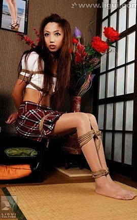 丽柜LiGui写真 2009.08.28 梦娜之阁楼被抓的捆绑经历 model 梦娜_丽丝库