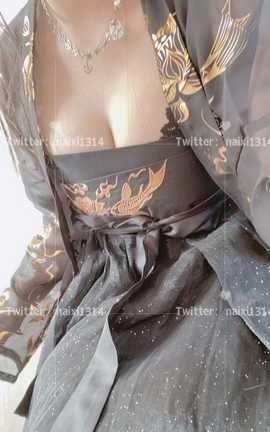 甄选系列 小袍子 福利姬 美乳_丽丝库