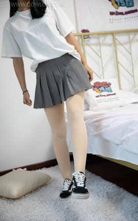 物恋传媒 NO.1017 雅梦-vans帆布鞋、厚肉丝_丽丝库