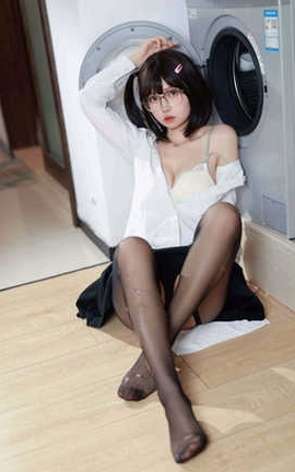 洛桑w伊梓 眼镜妹妹_丽丝库