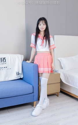 袜啵啵BoBoSocks NO.429 甜甜圈-板鞋、白棉袜、过膝白棉袜_丽丝库