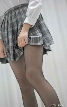 微博妹子 一尾阿梓微博图集25_丽丝库