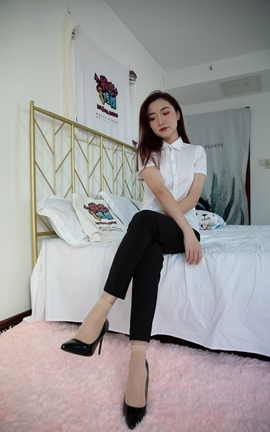 物恋传媒 NO.621 小晴-冬日梅林_丽丝库