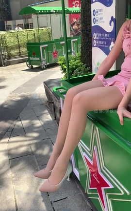 学妹加速跑 XM073《摆摊卖足艺-彤彤》[1080X1920][2分26秒]_丽丝库