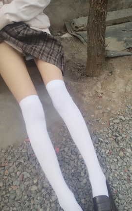 软萌萝莉小仙-户外校服露出