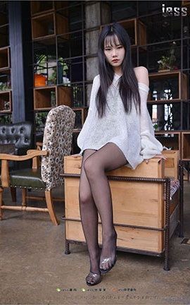 异思趣向IESS美足写真 丝足便当204 《长大的女孩要穿黑丝》琪琪