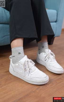 只糖棉袜 VOL.132 曼曼 花开如火，也如寂寞_丽丝库