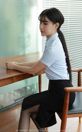 异思趣向IESS 2024.06.12 丝享家1766：小宝《迷人波点》_丽丝库