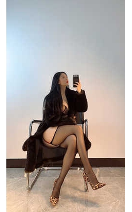 俏妞qiaoniuTT – 极品身材_丽丝库