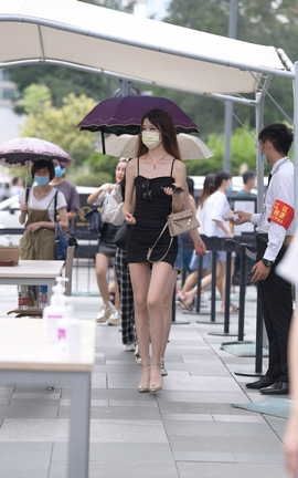 精选街拍作品 NO.0896 摄神街拍作品 性感吊带裙肉丝美腿美女 part1_丽丝库