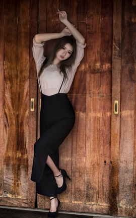 邻家女孩 2018.02.08 张伦甄