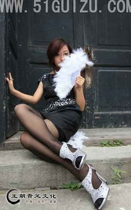 王朝贵足 No.101 杏子洋装折扇黑丝鱼嘴亮钻高跟系列A