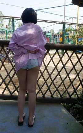 萌萌的奶卉-游乐园踏青_丽丝库