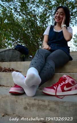 站前女神 恋足美腿棉袜女神级摄影套图 095_丽丝库