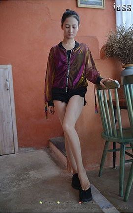 异思趣向IESS美足写真 丝足便当155 《momo的运动鞋》momo_丽丝库