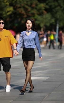精选街拍作品 NO.0753 四九城嘎子街拍作品 黑丝性感女友_丽丝库