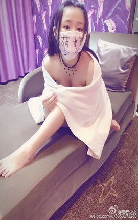 福利图在线看-萌柠少女35套图包合集