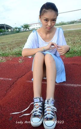 站前女神 恋足美腿棉袜女神级摄影套图 005_丽丝库