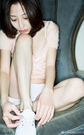 足控福利-微博上的那些美足小姐姐 052_丽丝库