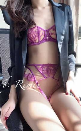 草莓味的软糖呀-吊带女郎&包臀裙_丽丝库