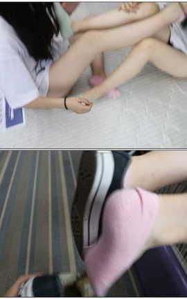 誉铭传媒 袜足摄影  2018 四只玉脚丫丫[720X404][11分16秒]