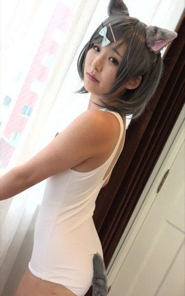 筒隐月子COS《変态こむぎと笑わない猫》套图-3