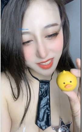 奈汐酱nice - 内衣太小了#8[846X1504][41秒]_丽丝库