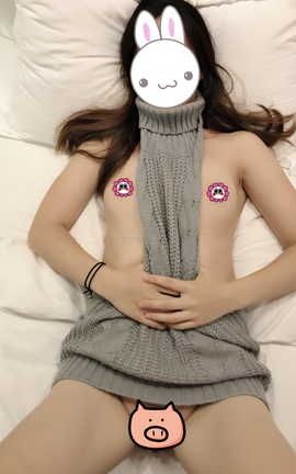 爱露出全站付费资源-丝情袜意制服  第10贴：网红毛衣酒店私房照_丽丝库