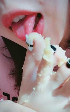 兜兜飞-踩榴莲饼&餐桌play_丽丝库