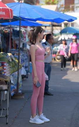 精选街拍作品 NO.1006 红石摄影作品 粉色瑜伽裤美眉 part3_丽丝库