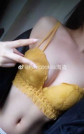 Privatekiss海盗 公交车上露出&amp;复习