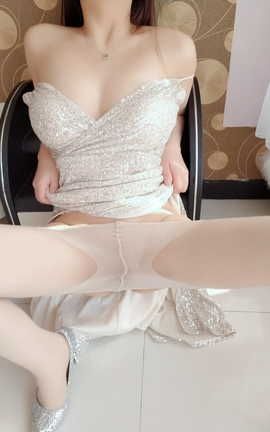 你们的小秋秋-珍珠小裙子_丽丝库