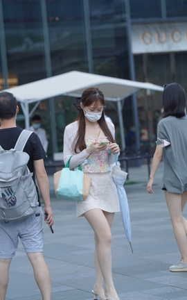 精选街拍作品 NO.1446 短裙少妇_丽丝库