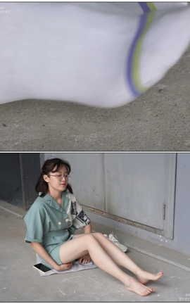 袜啵啵BoBoSocks NO.025 熊熊-安踏运动鞋白色棉袜（踩脏）裸足[1920X1080][]_丽丝库