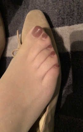 美丝博主 Chloe霏霏-淑女杏色大衣蕾丝连衣裙_丽丝库