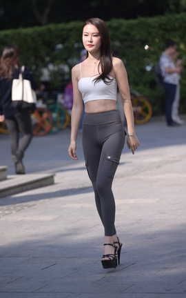 精选街拍作品 NO.0788 程生街拍 高跟长腿美女 part1_丽丝库