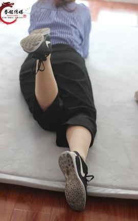 誉铭传媒(中学生棉袜套图)《八十三》_丽丝库