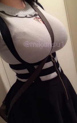 推特巨乳人妻蜜柑すいmikansu1合集 part4_丽丝库