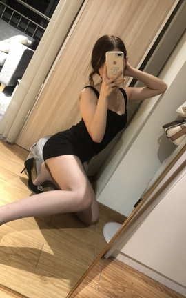 推特 高颜值账号 美腿美胸小姑妈S_丽丝库