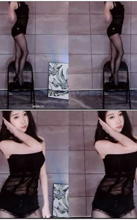 虎牙 暖暖(周童潼)-直播 魔法书福利 V230[1920X1080][4分29秒]_丽丝库