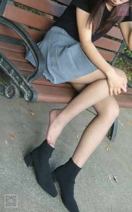 思话SiHua SH012 等车的前奏曲 雯玥_丽丝库