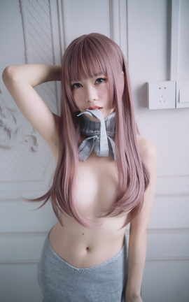 抖娘-利世 - 露背毛衣_丽丝库