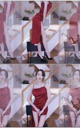 虎牙 暖暖(周童潼)-直播 魔法书福利 V041[1920X1080][3分4秒]_丽丝库