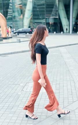 精选街拍作品 NO.0054 极品大长腿美臀美女高清图 part3_丽丝库