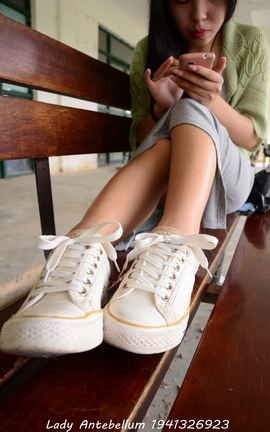 站前女神 恋足美腿棉袜女神级摄影套图 023_丽丝库