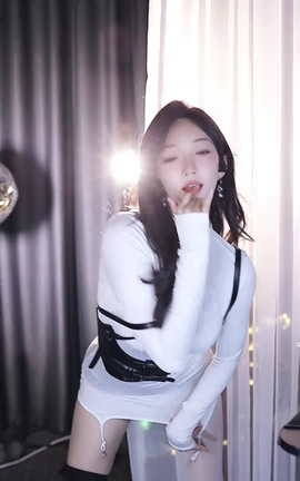 抖音 韩亿亿直播热舞V18[1080X1920 2分8秒]_丽丝库