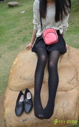 高校妹子丝足写真-ww_丽丝库