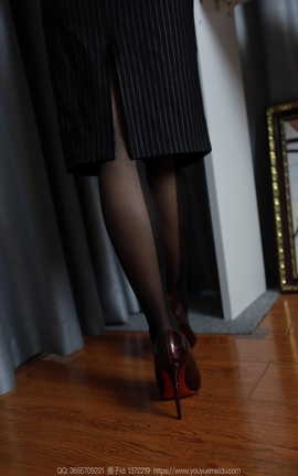 异思趣向IESS 2024.05.15 丝享家1742：兔兔《火辣女秘》_丽丝库