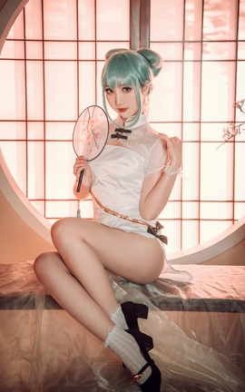 面饼仙儿 初音旗袍_丽丝库